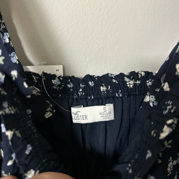 Hollister Navy Blue & Floral Romper - Picture 5 of 6